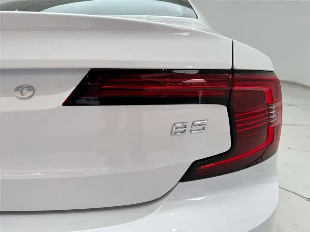Volvo S90 — фото 2