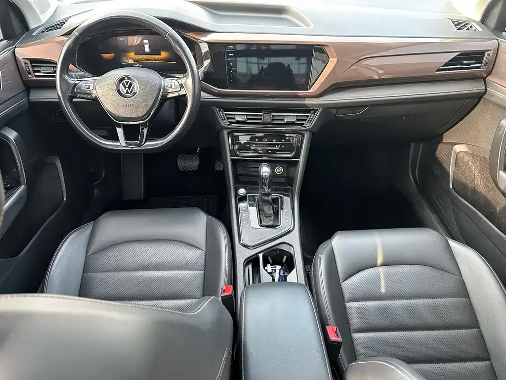 Volkswagen Tharu — фото 10