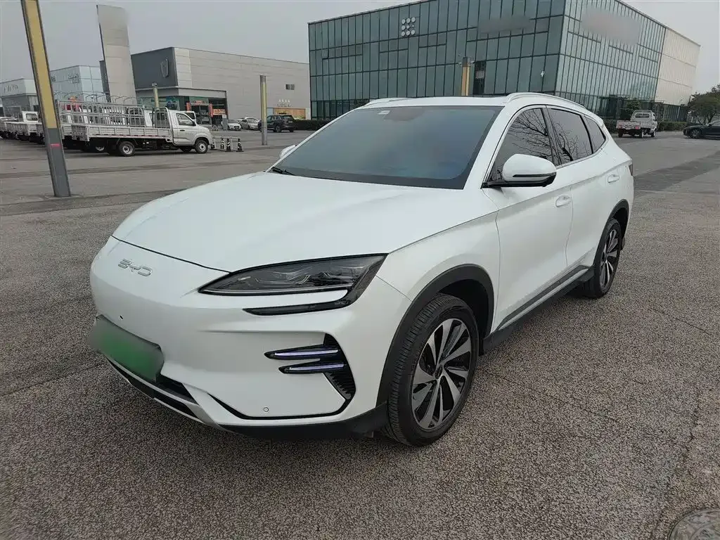 BYD PLUS New Energy — фото 1
