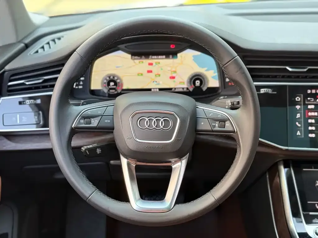 Audi Q7 — фото 3