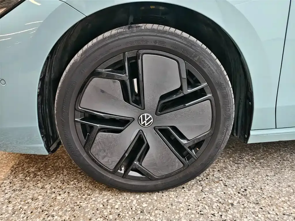 Volkswagen Passat — фото 10