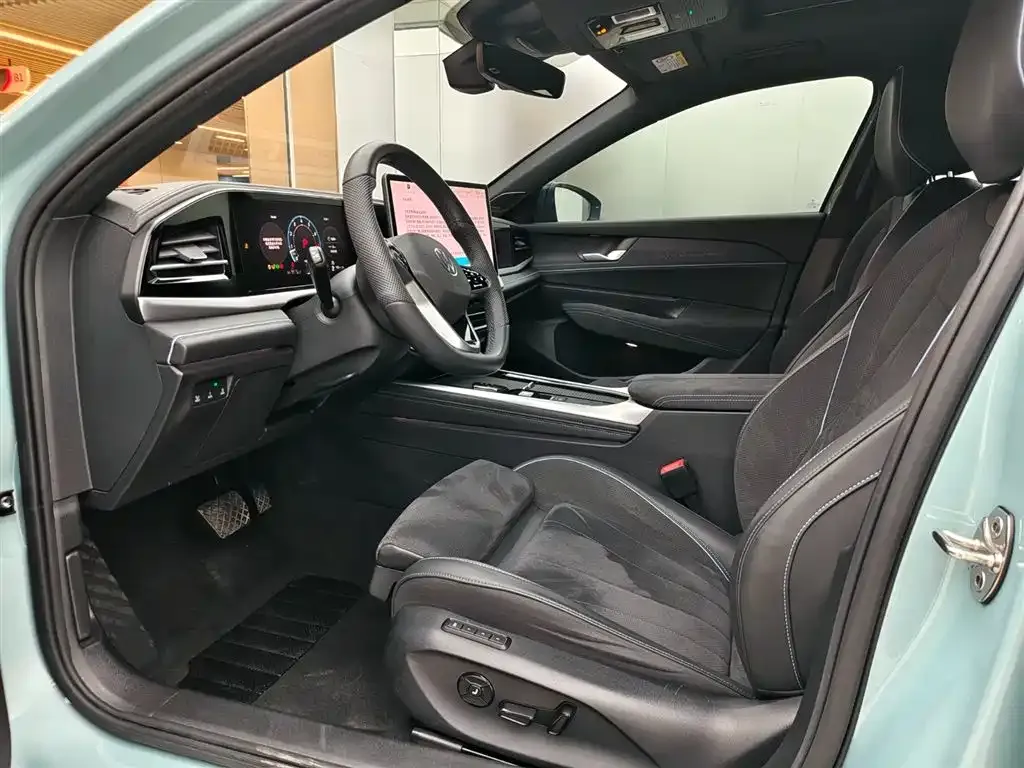 Volkswagen Passat — фото 3