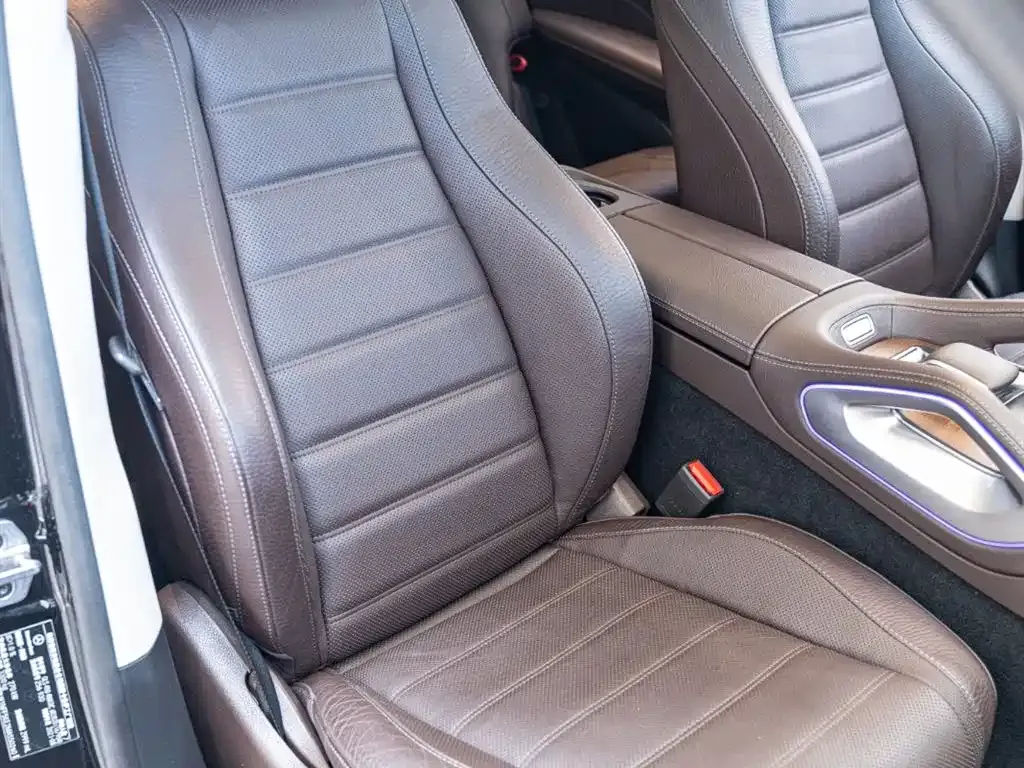 Mercedes-Benz GLS — фото 10