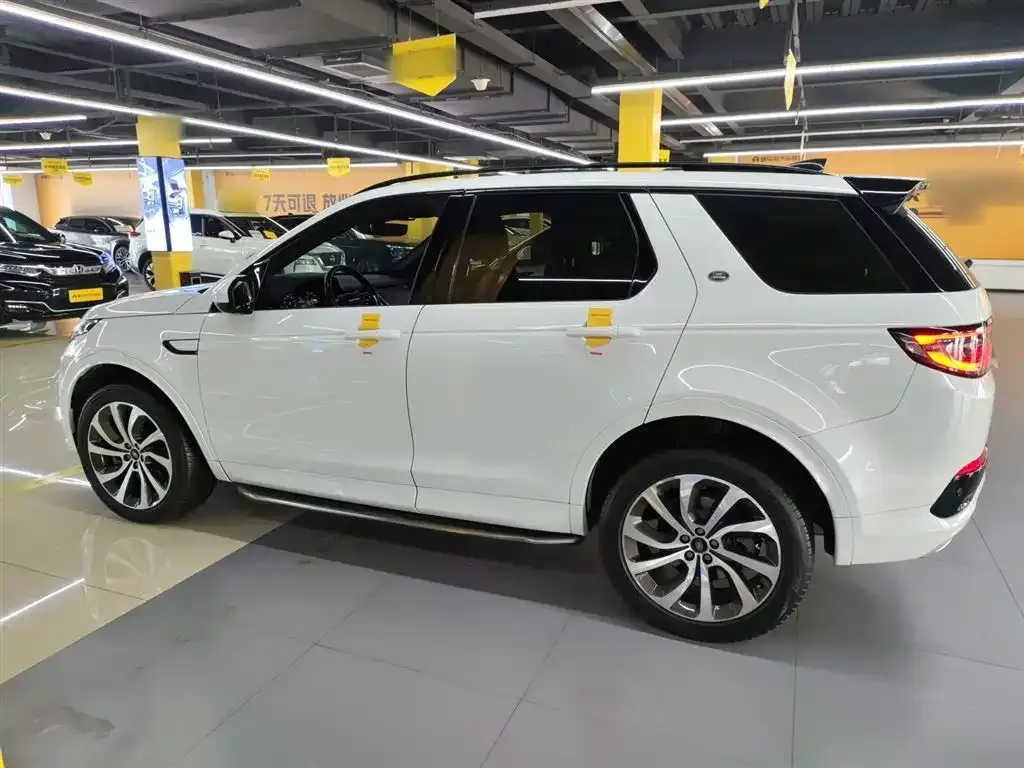 Land Rover Discovery Sport — фото 10