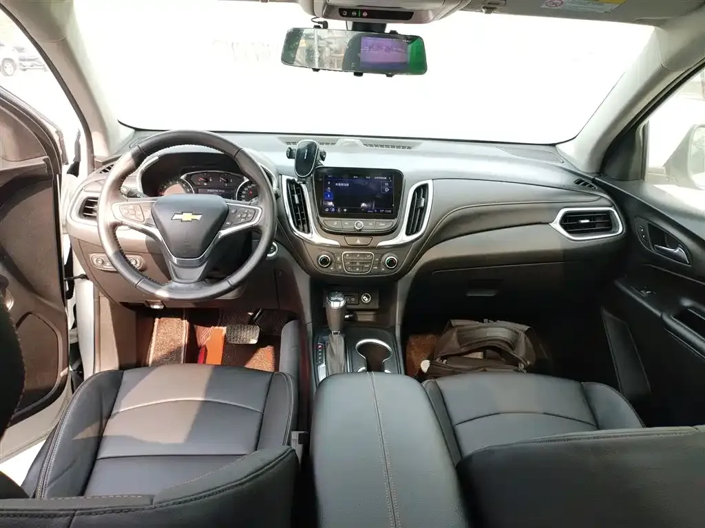 Chevrolet Equinox — фото 10