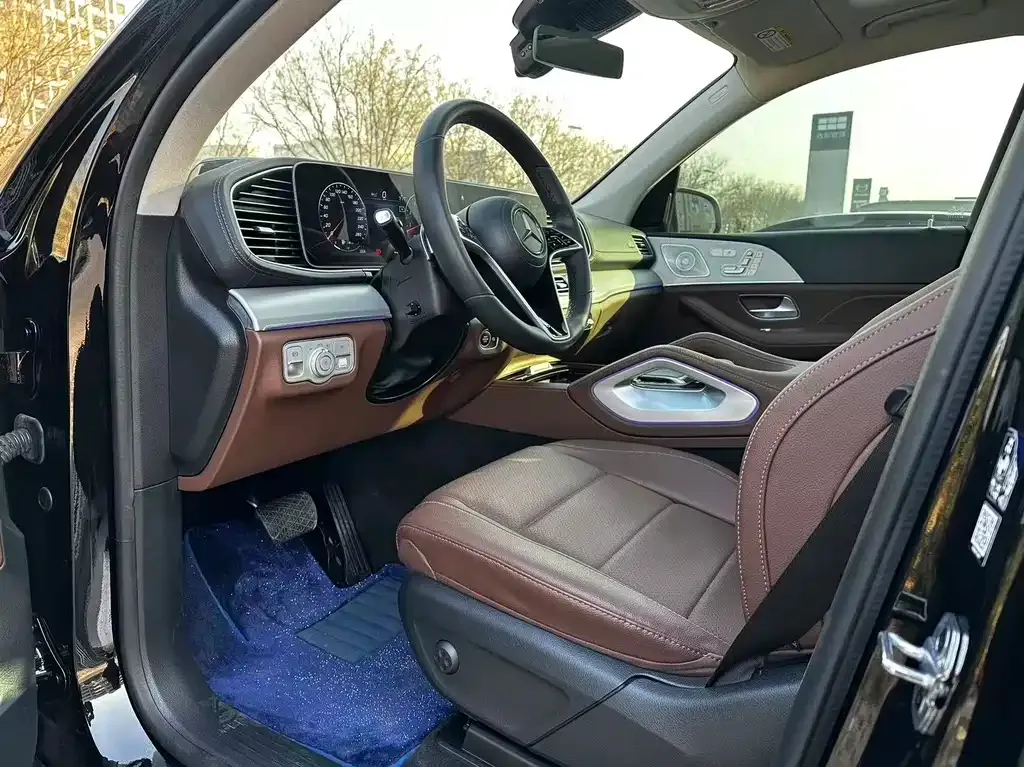 Mercedes-Benz GLS — фото 3
