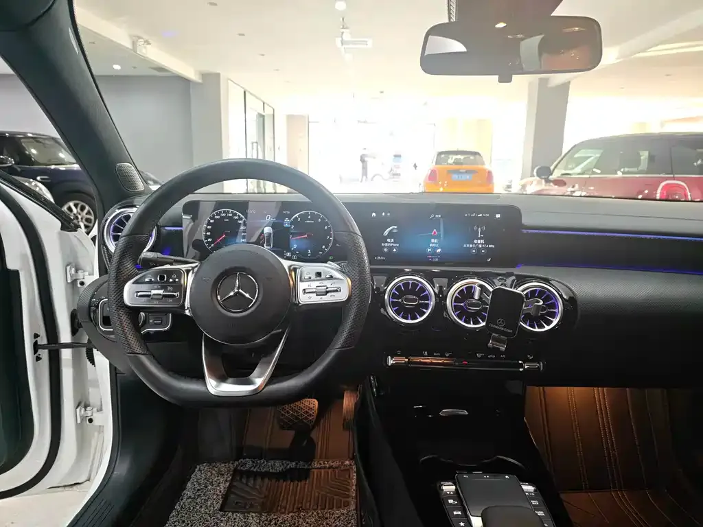 Mercedes-Benz A-Class — фото 5