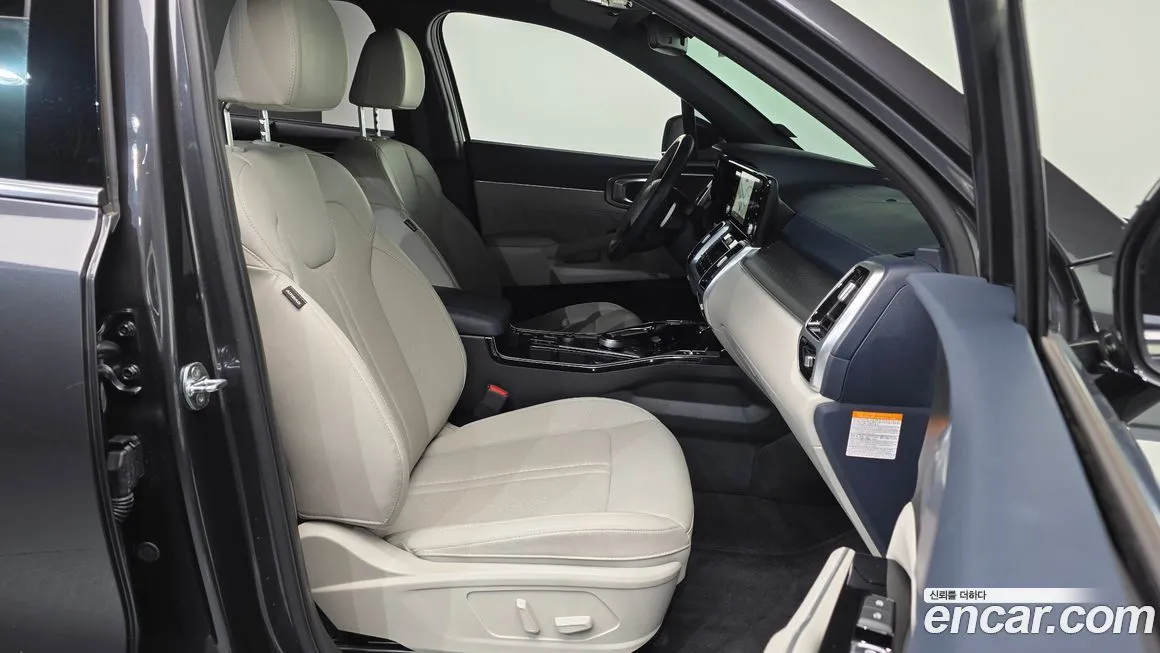 Kia Sorento — фото 6