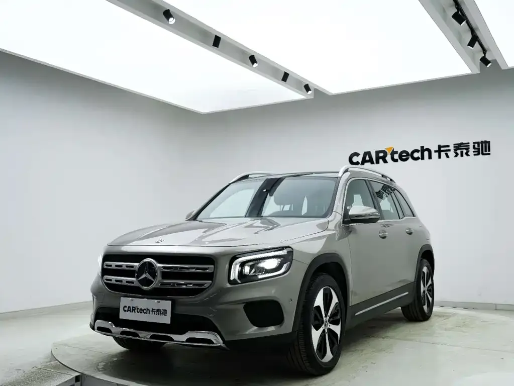 Mercedes-Benz GLB — фото 10