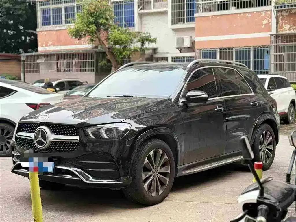 Mercedes-Benz GLE — фото 1
