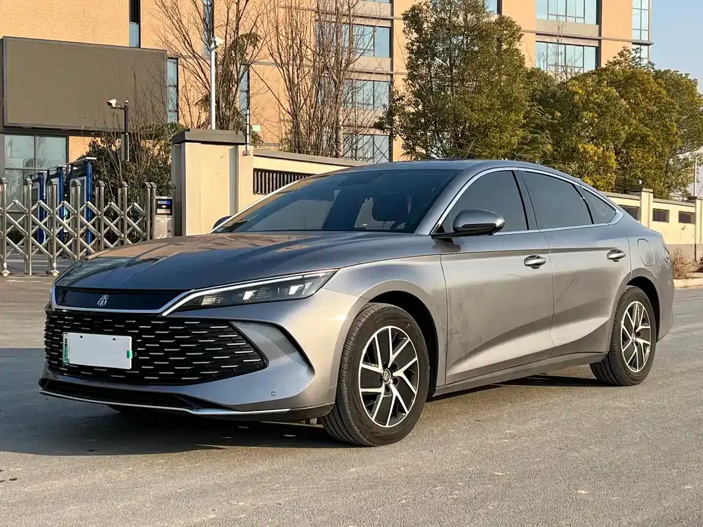 BYD Qin L — фото 1