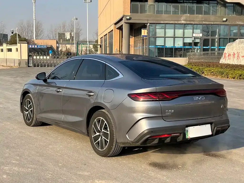 BYD Qin L — фото 10