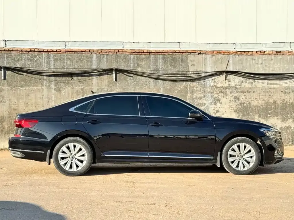 Volkswagen Passat — фото 3