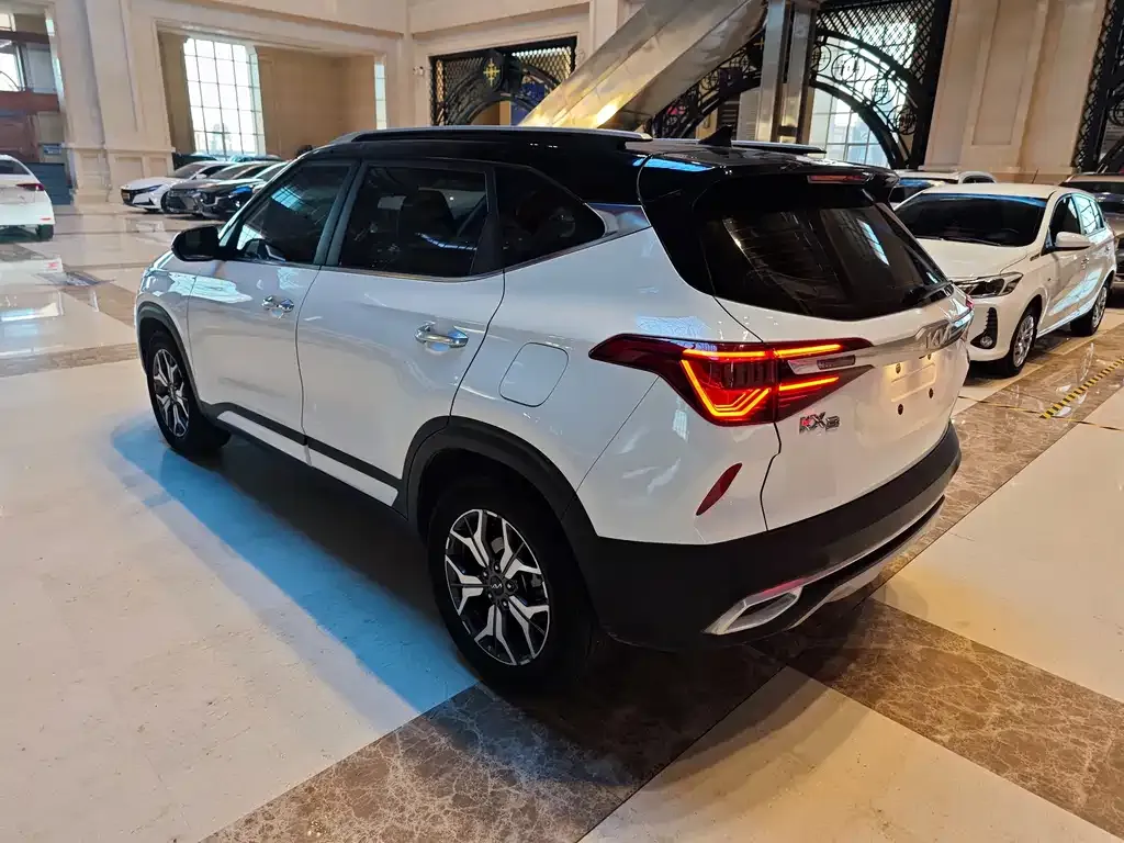 Kia KX3 — фото 8
