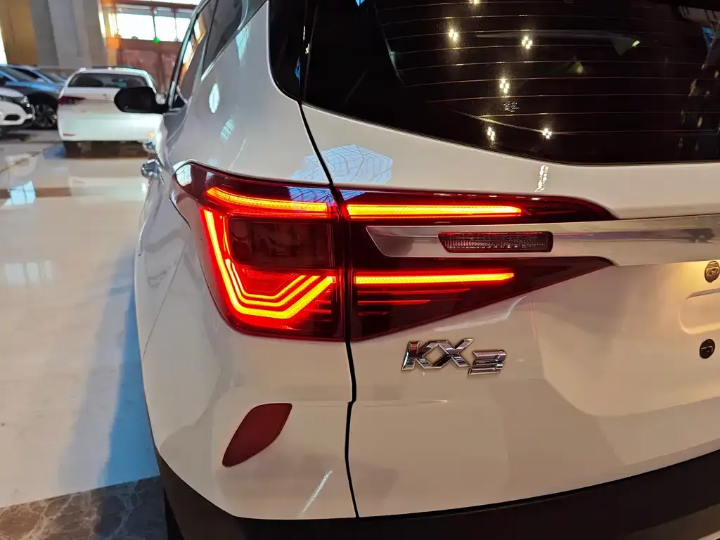 Kia KX3 — фото 10