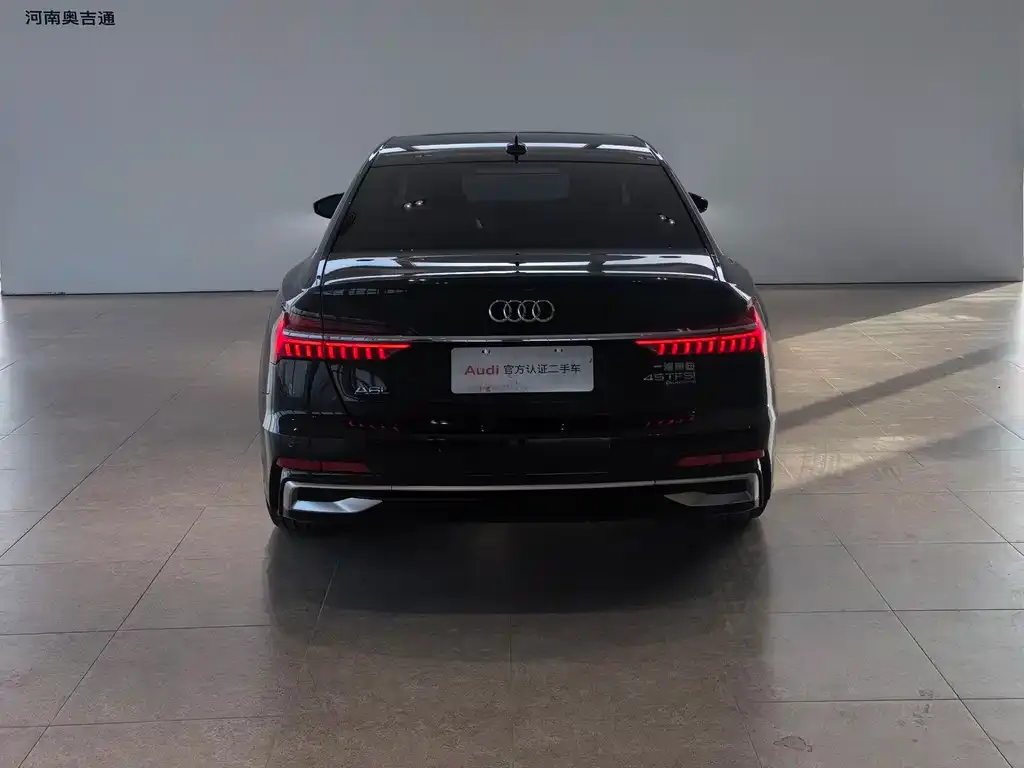 Audi A6L — фото 8