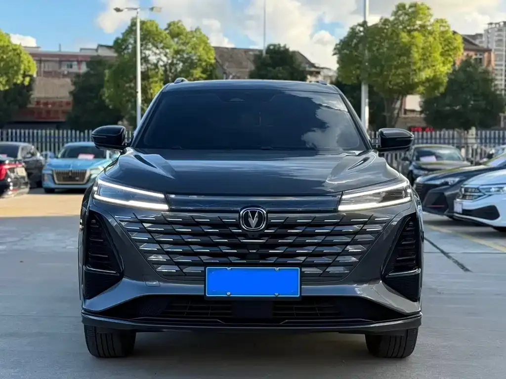 Changan CS75PLUS — фото 3