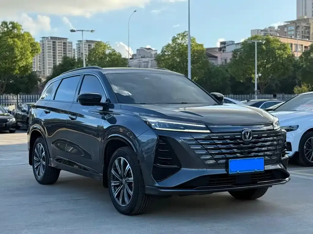 Changan CS75PLUS — фото 9