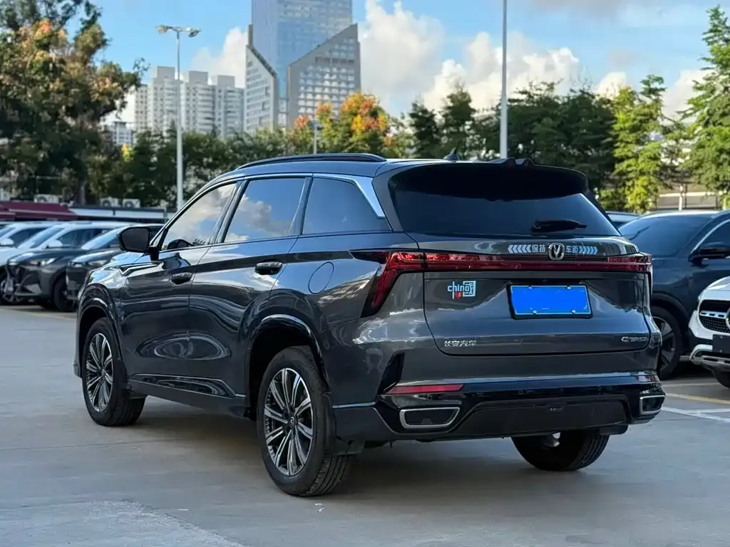 Changan CS75PLUS — фото 4