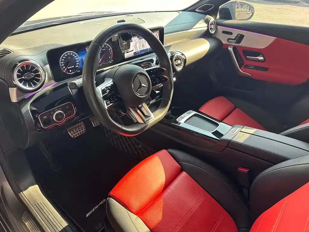 Mercedes-Benz CLA AMG — фото 5