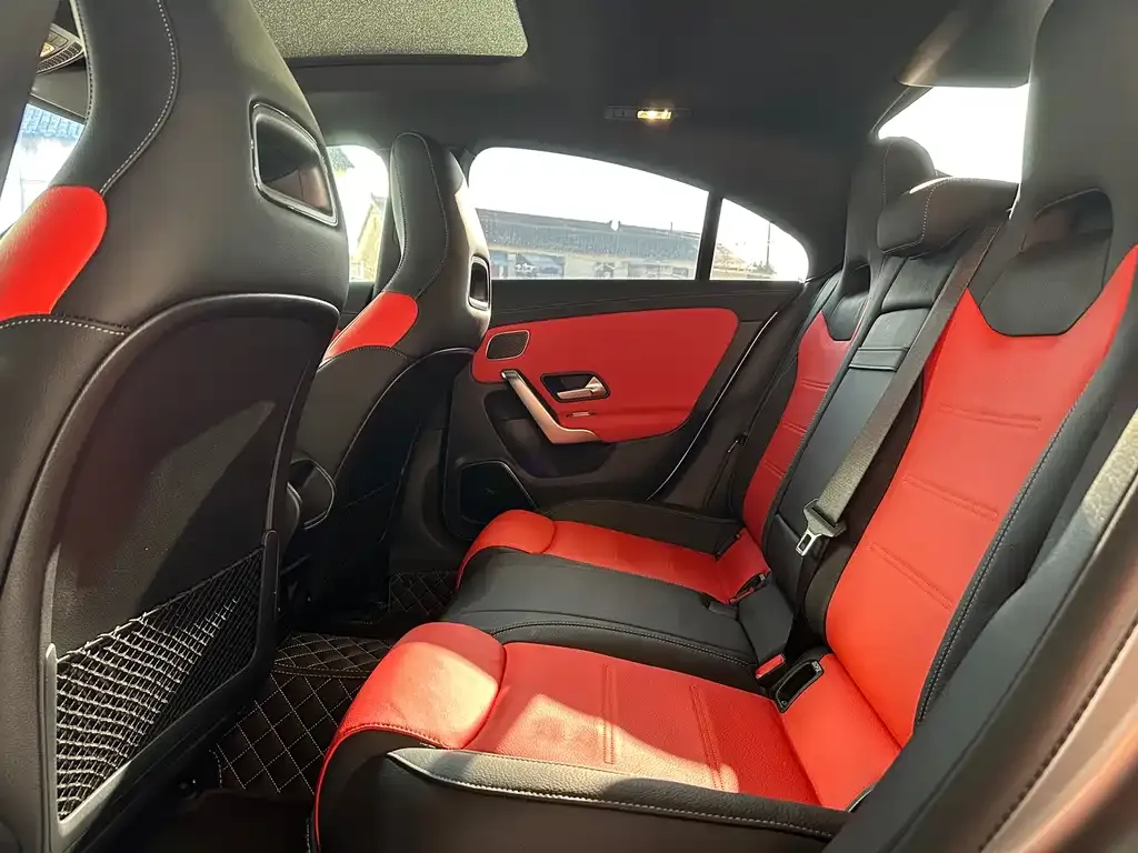 Mercedes-Benz CLA AMG — фото 6