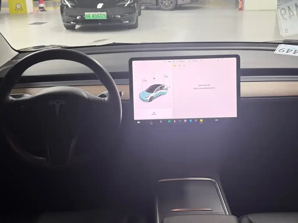Tesla Model 3 — фото 2