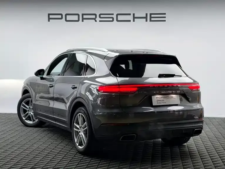 Porsche Cayenne — фото 6