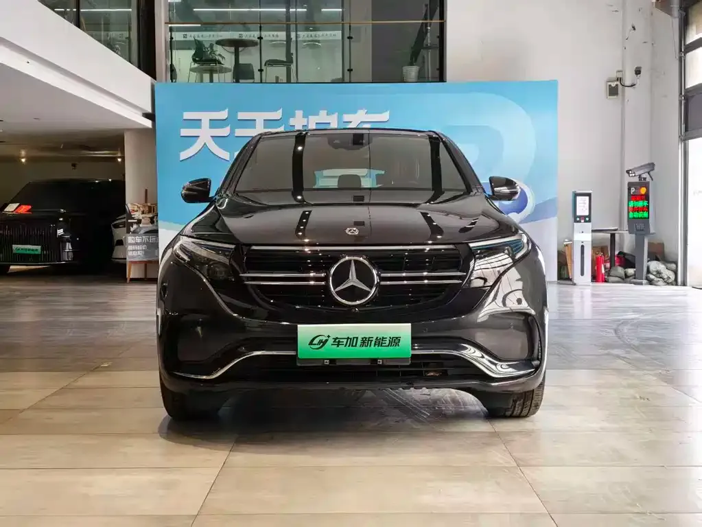 Mercedes-Benz EQC — фото 4