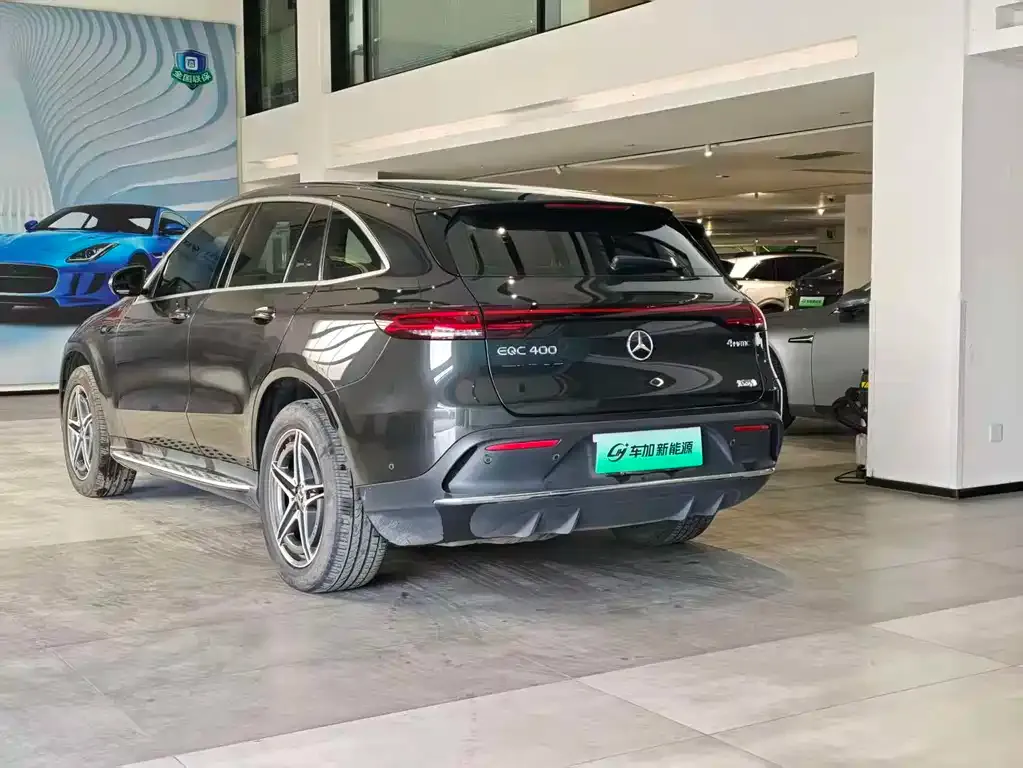 Mercedes-Benz EQC — фото 9