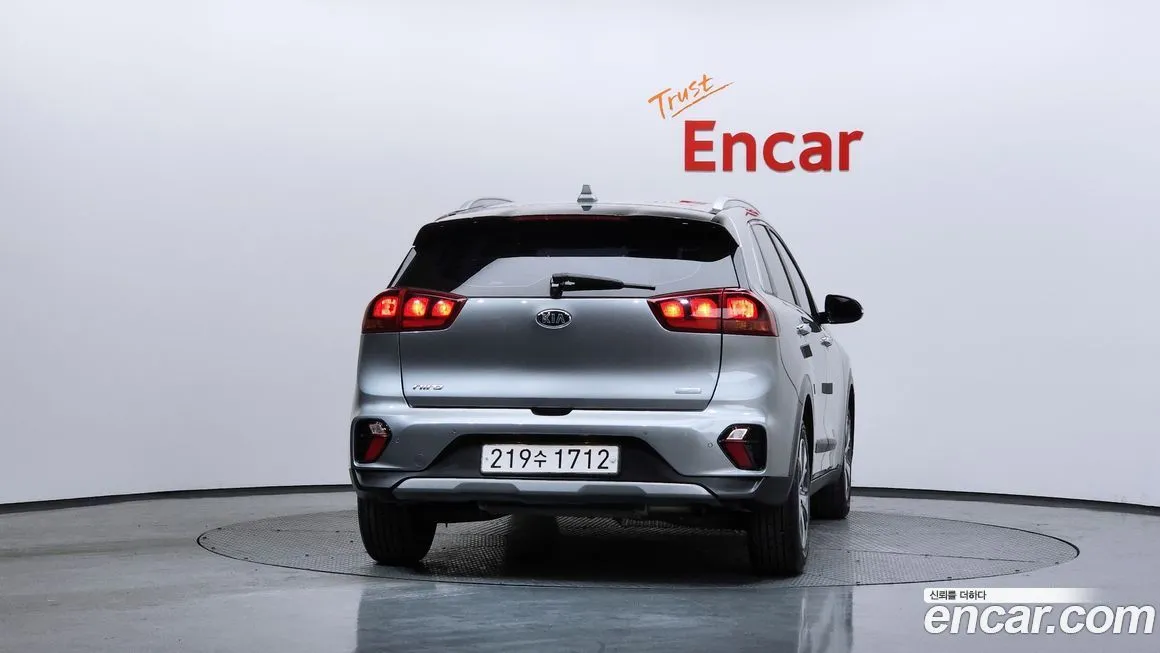 Kia Niro — фото 2