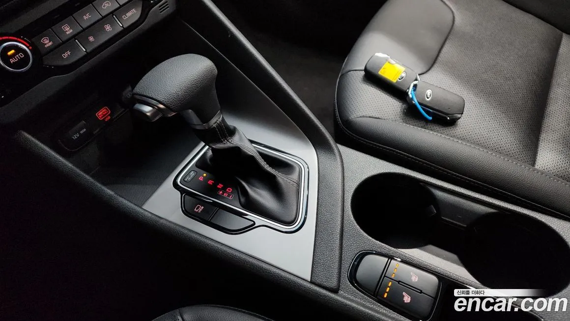Kia Niro — фото 9