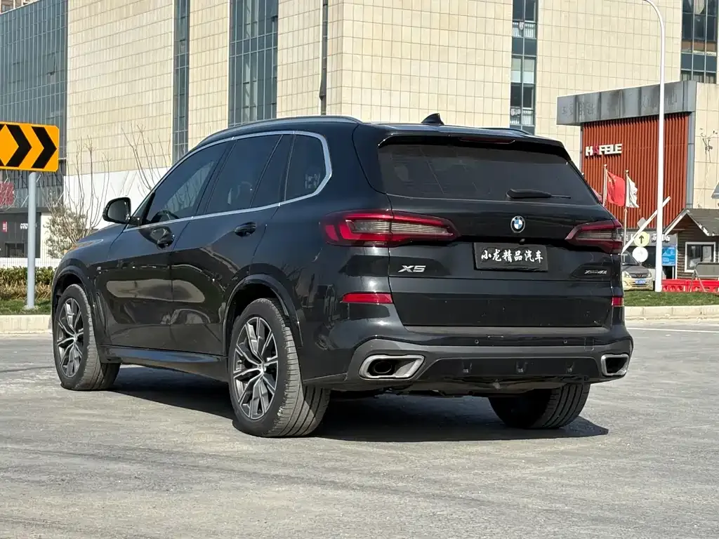 BMW X5 (Import) — фото 5