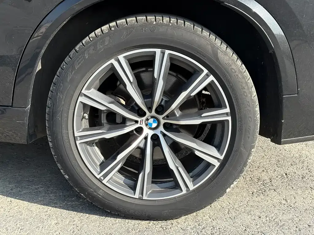 BMW X5 (Import) — фото 6