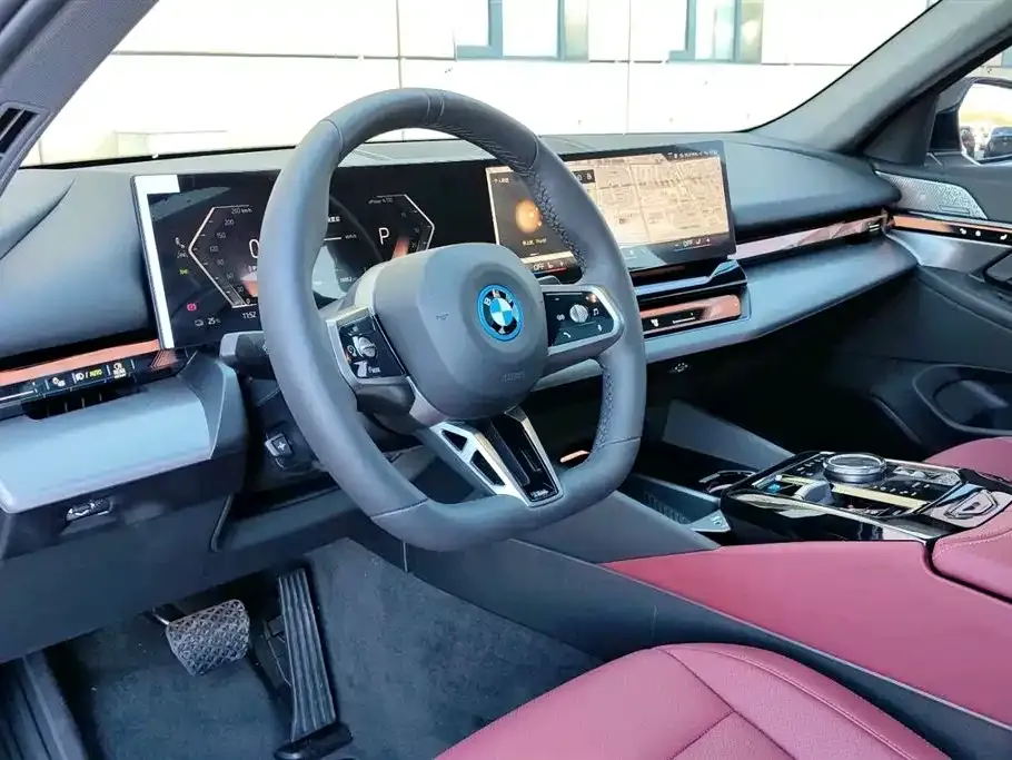 BMW i5 — фото 6