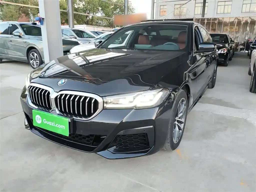 BMW 5 Series — фото 1