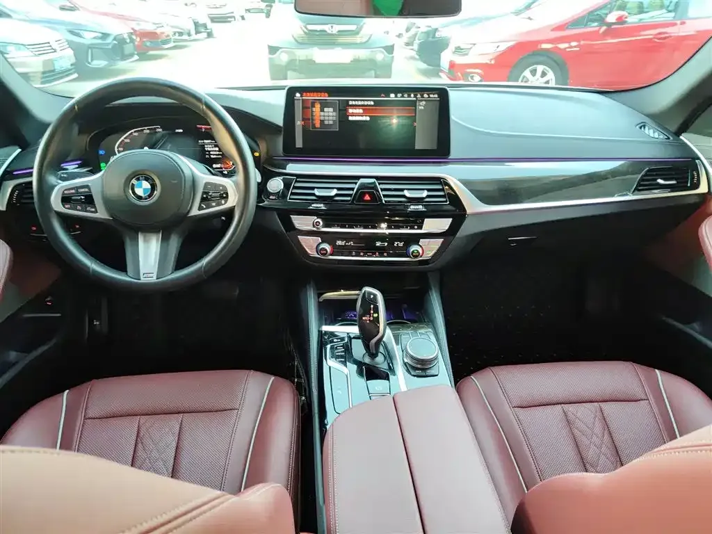 BMW 5 Series — фото 4
