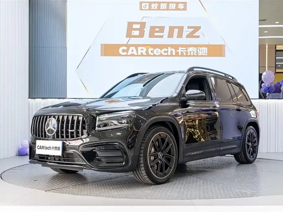 Mercedes-Benz GLB AMG — фото 1