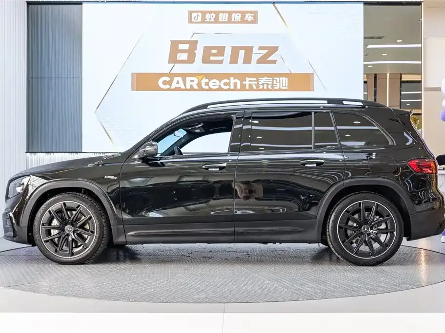 Mercedes-Benz GLB AMG — фото 5