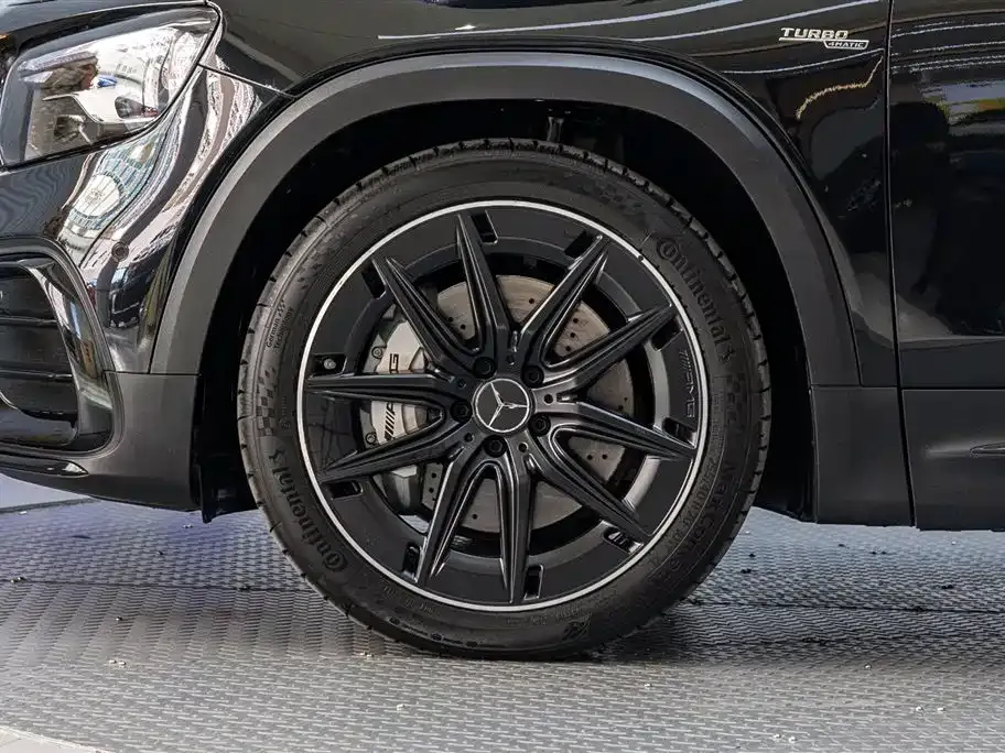 Mercedes-Benz GLB AMG — фото 8