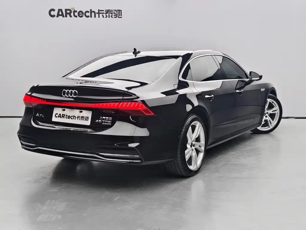 Audi A7L — фото 4