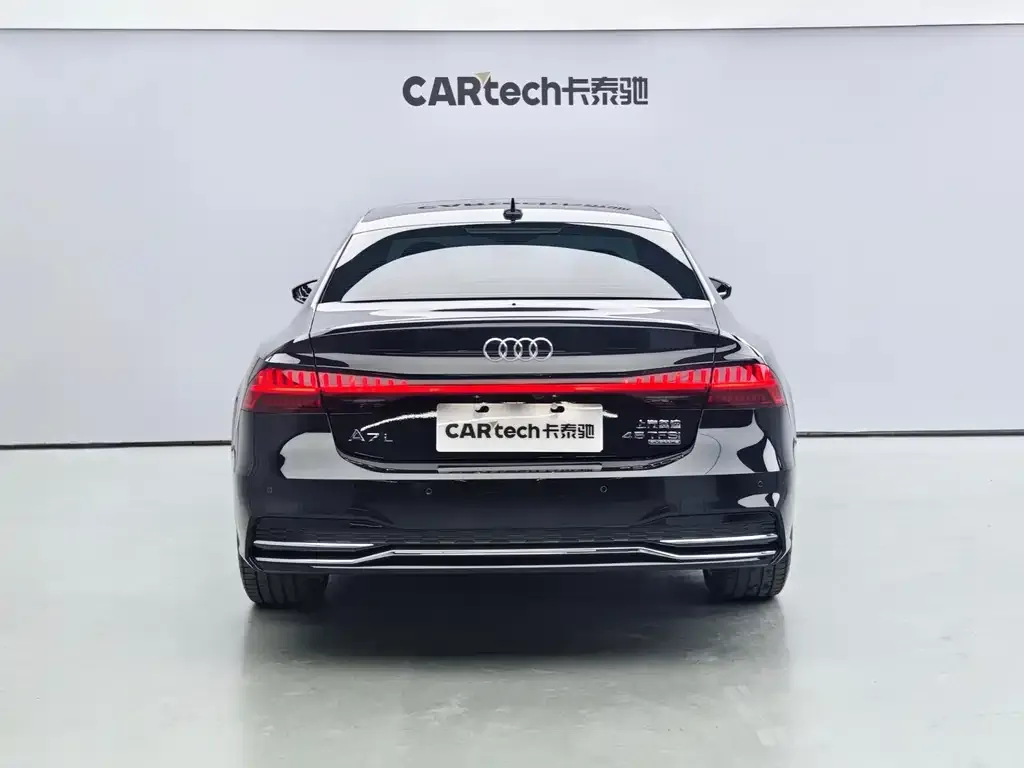 Audi A7L — фото 6