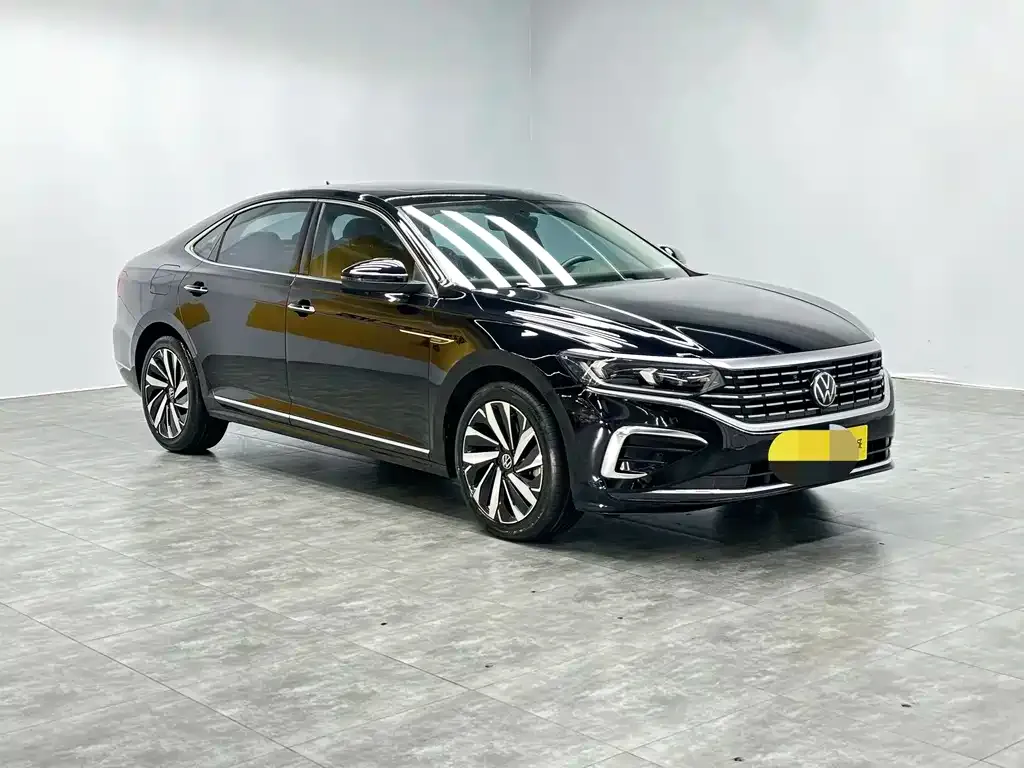 Volkswagen Passat — фото 2