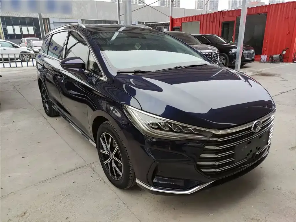 BYD MAX New Energy — фото 3