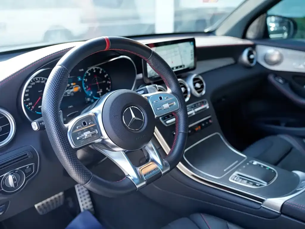 Mercedes-Benz GLC AMG — фото 9