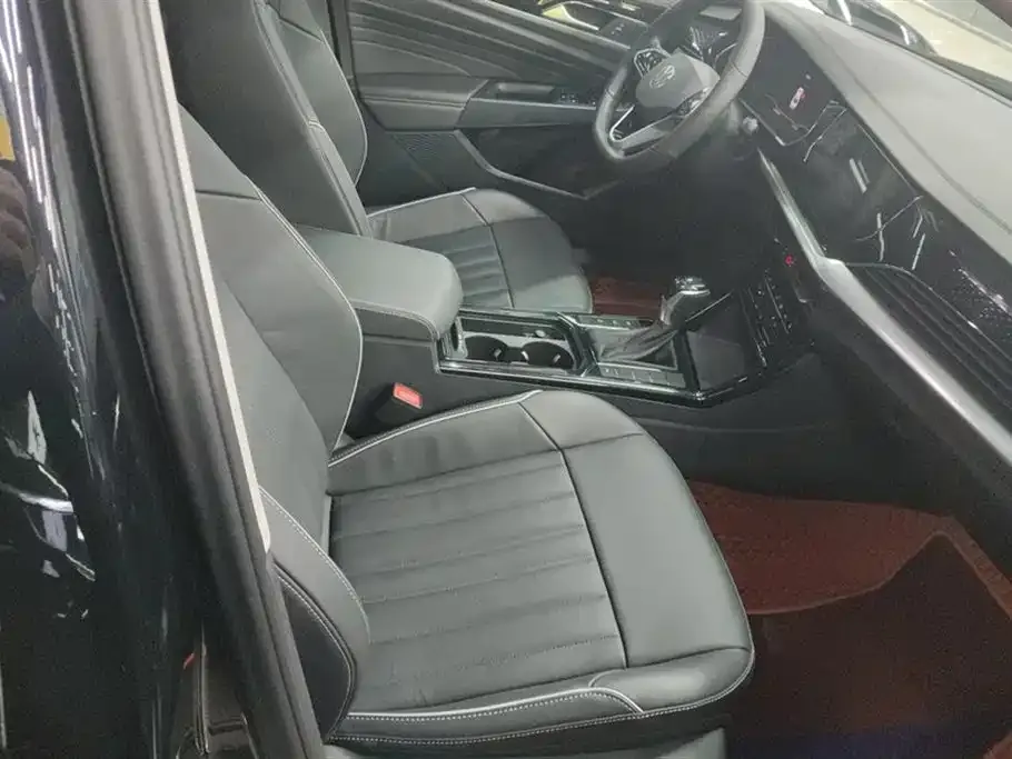 Volkswagen Passat — фото 8