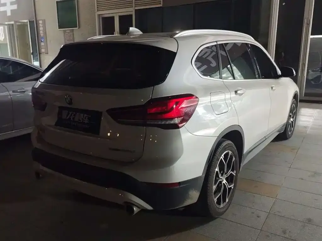 BMW X1 — фото 2