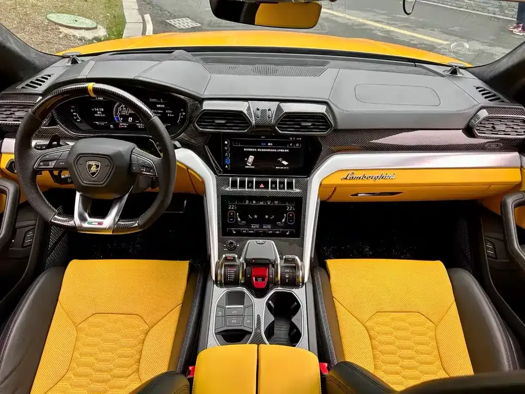Lamborghini Urus — фото 5