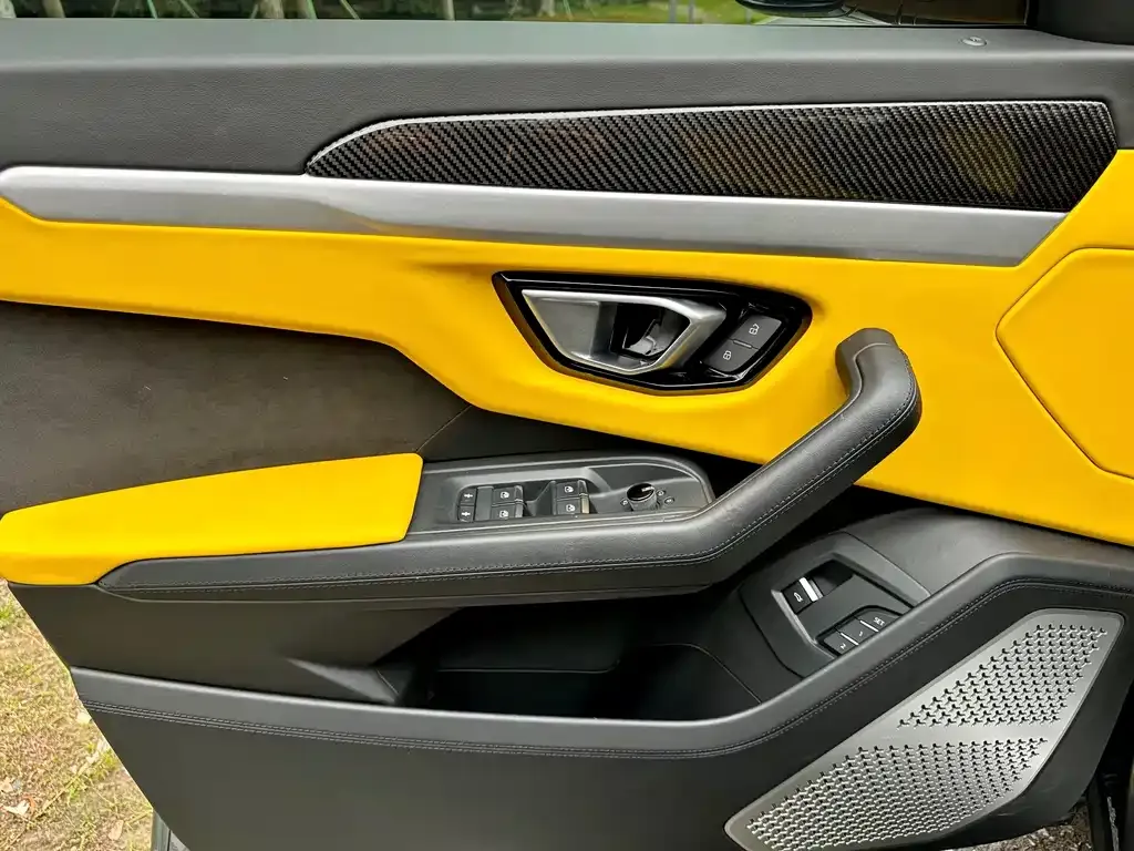 Lamborghini Urus — фото 3