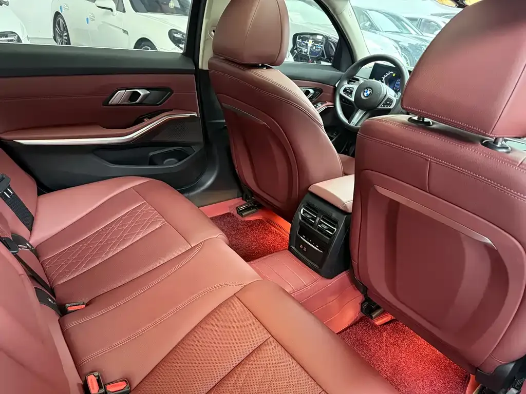 BMW 3 Series — фото 10