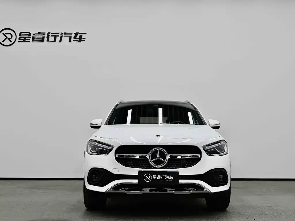 Mercedes-Benz GLA — фото 6